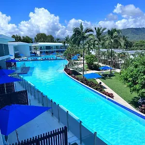 Pool Port Douglas