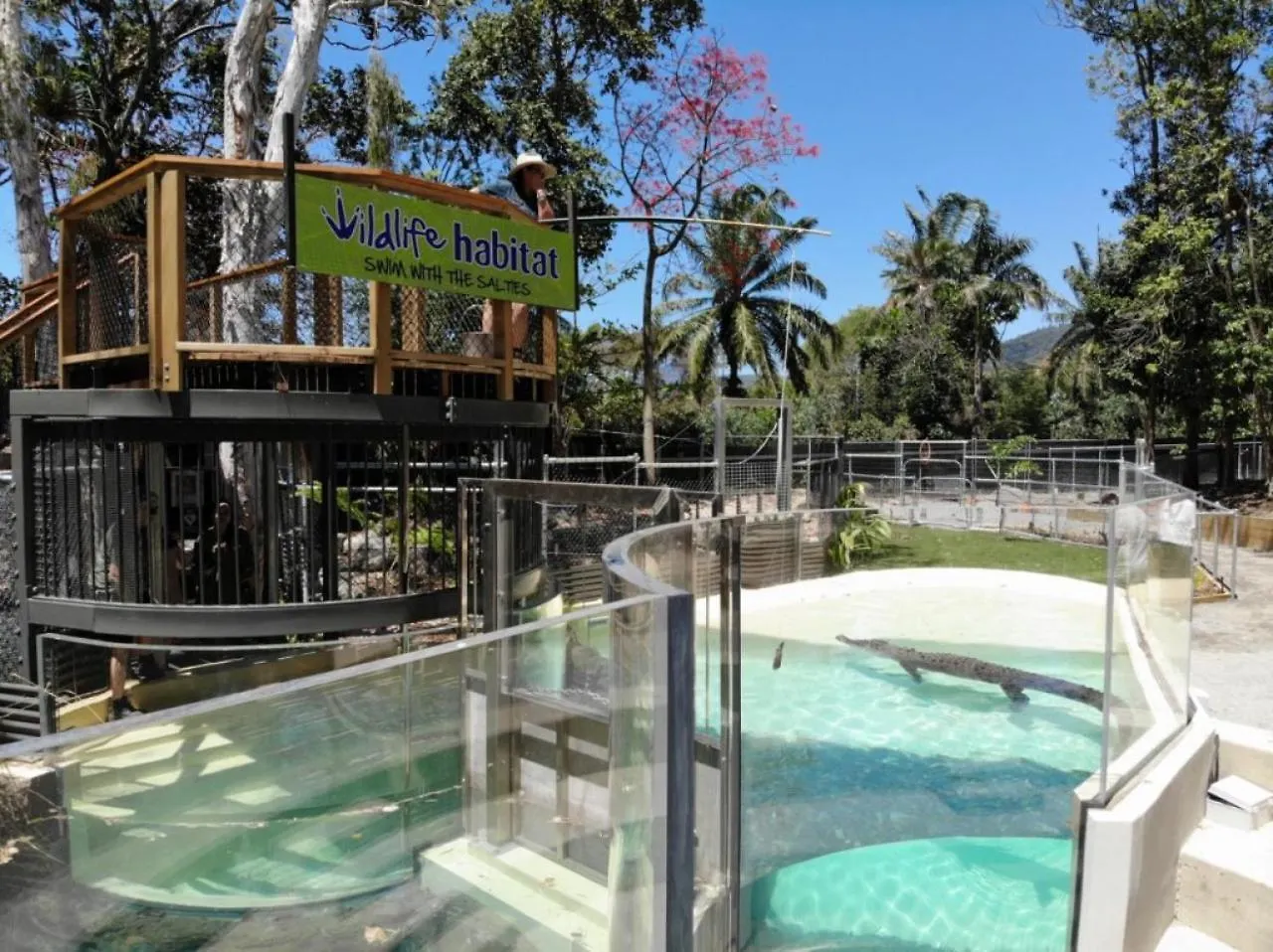 Beachluxe Sunseeker, Sublime Tropical Apartment Port Douglas Holiday home