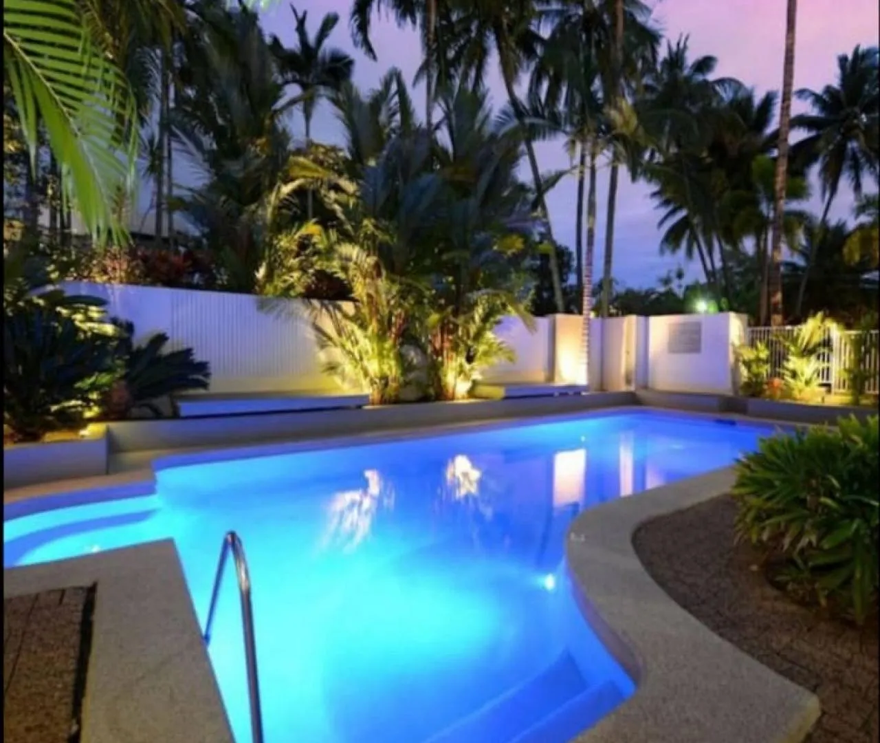 Holiday home Beachluxe Sunseeker, Sublime Tropical Apartment Port Douglas Australia